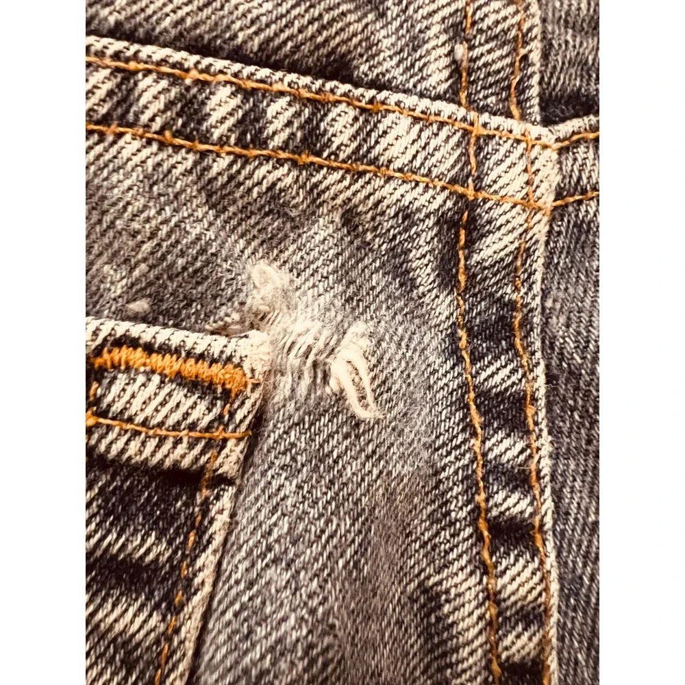 Vintage Levis 550 Relaxed Fit Tapered Leg Jeans 38x30 Acid Wash Blue Canada Made